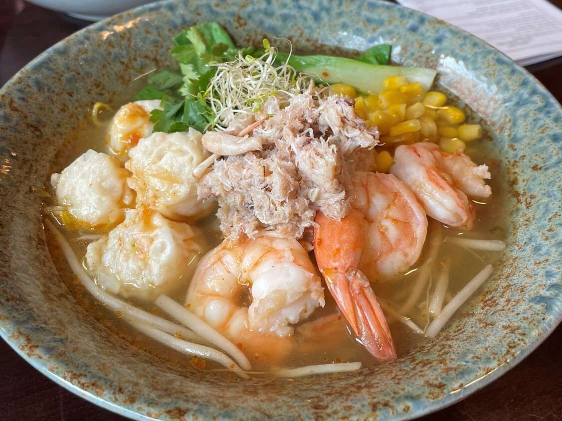 New Asian-fusion, ramen restaurant opens in downtown Naples